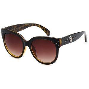 $30 Black Society Skull Sunglasses Leopard Legs